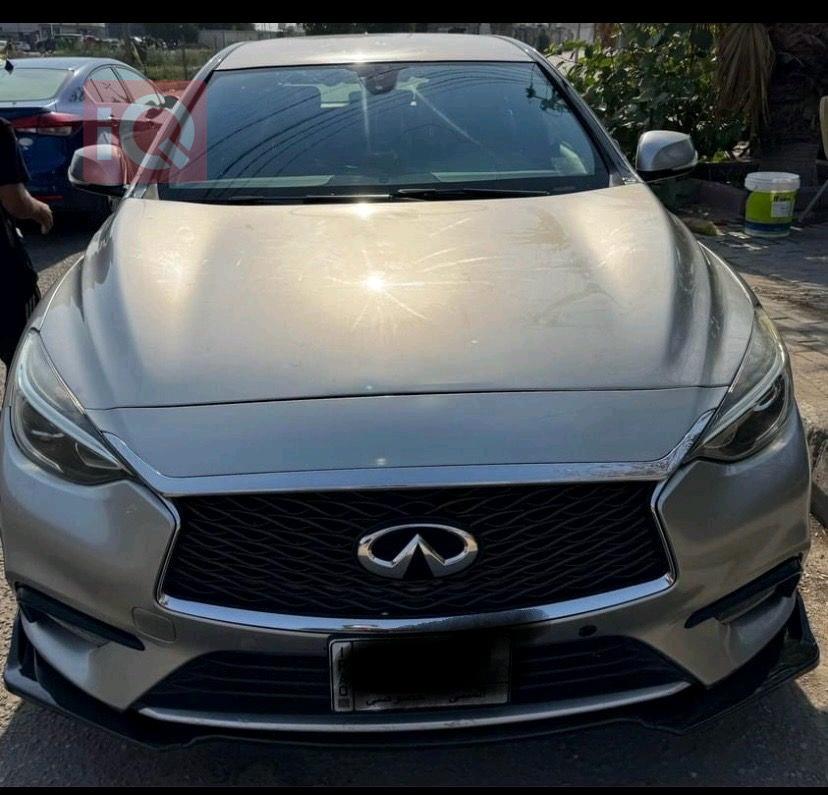 إنفينيتي QX30